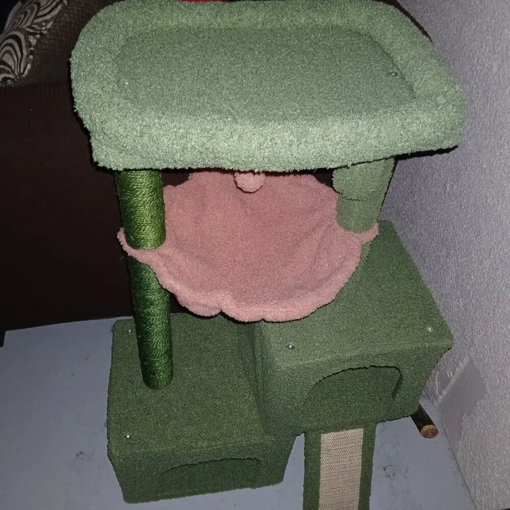 Cat tower mutil function, multiple levels,several ways for your cat to lay & pla